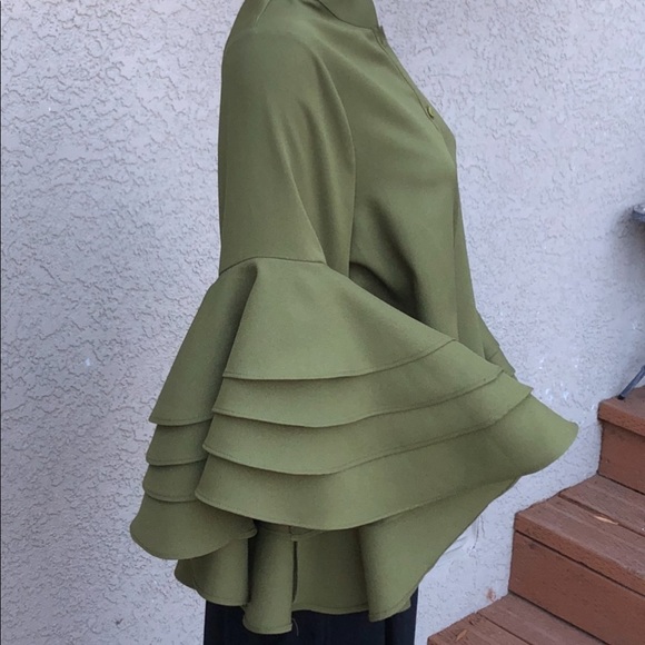 Gracia Olive Tiered Ruffle ¾ Sleeve Button Front Standing Collar Blouse- sz M - Picture 3 of 13